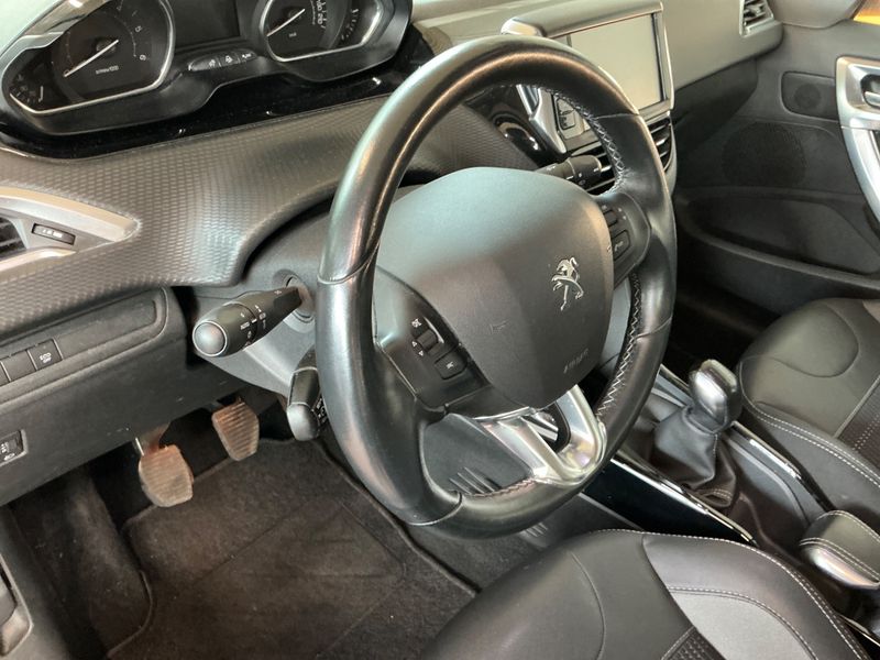 Peugeot 2008 1.5 Blue-HDi Allure 2019 – снимка 30
