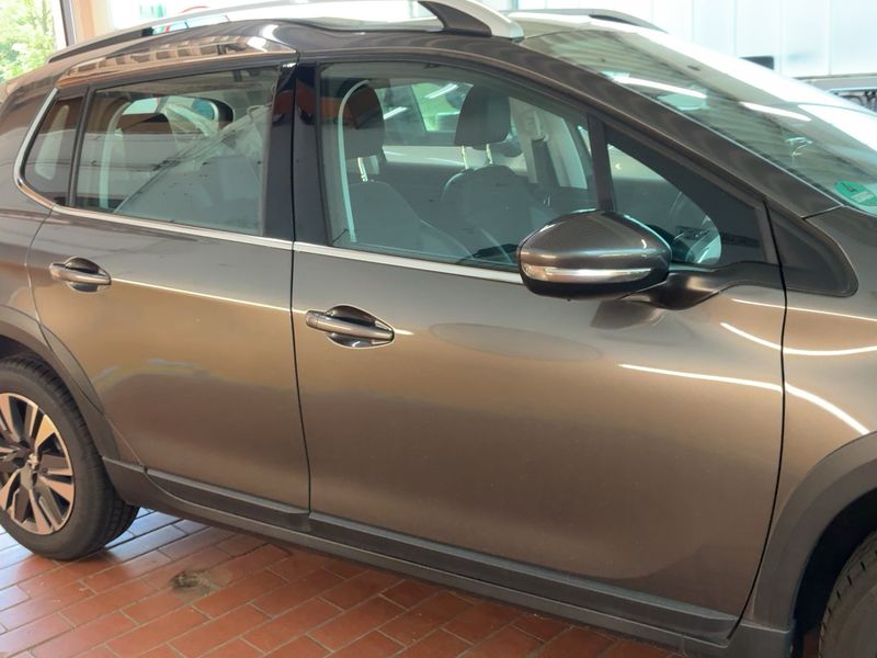 Peugeot 2008 1.5 Blue-HDi Allure 2019 – снимка 10