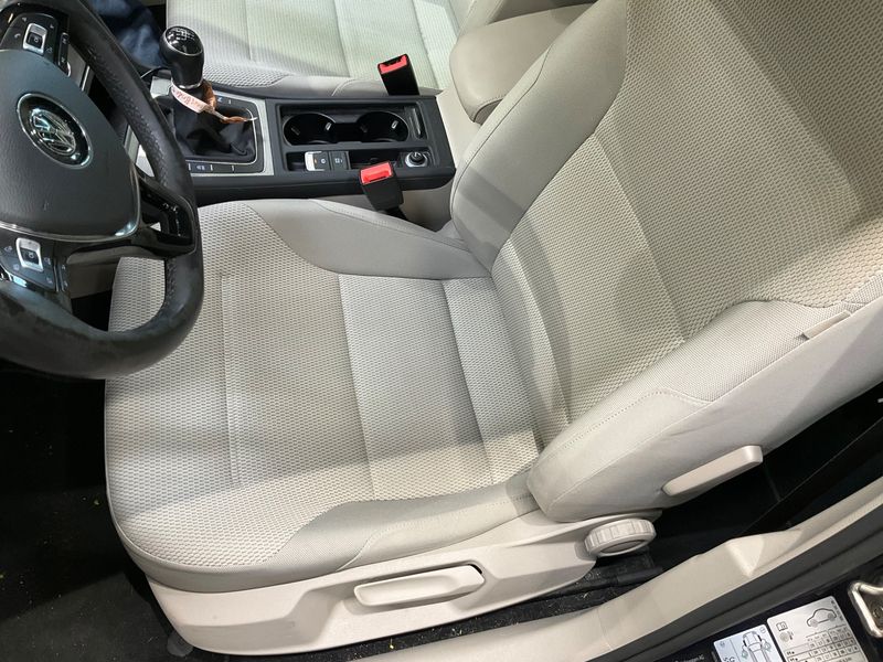 Volkswagen Golf VII 2.0 TDI Comfortline BlueMotion Tech 2016 – снимка 23
