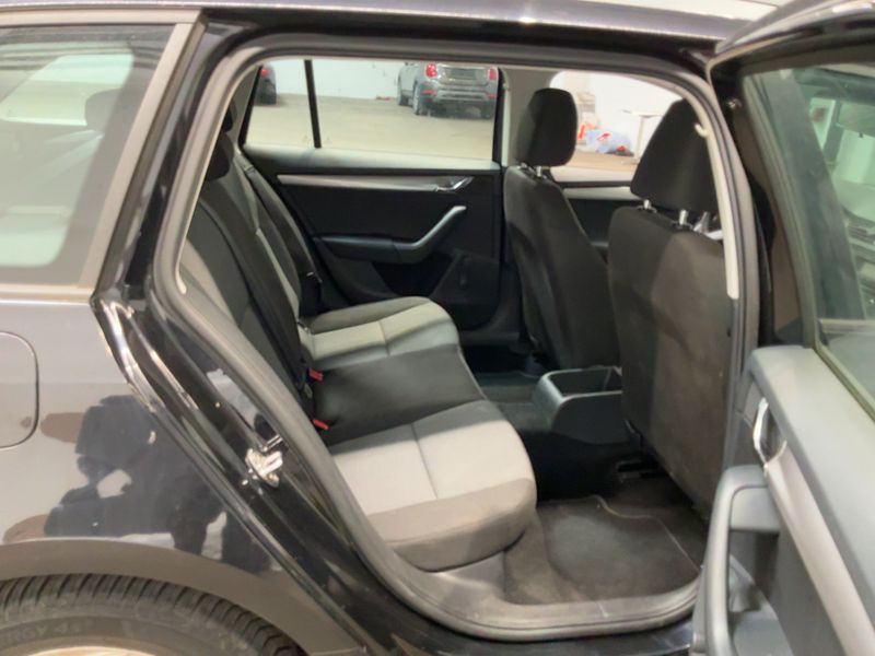 Skoda Octavia 1.4 TSI Active 2013 – снимка 19