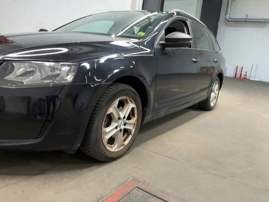 Skoda Octavia 1.4 TSI Active 2013 – снимка 2