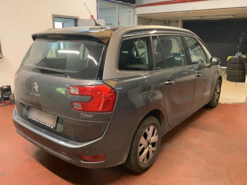 Citroen C4 Grand Picasso 1.6 e-HDi Intensive 2015 – снимка 8