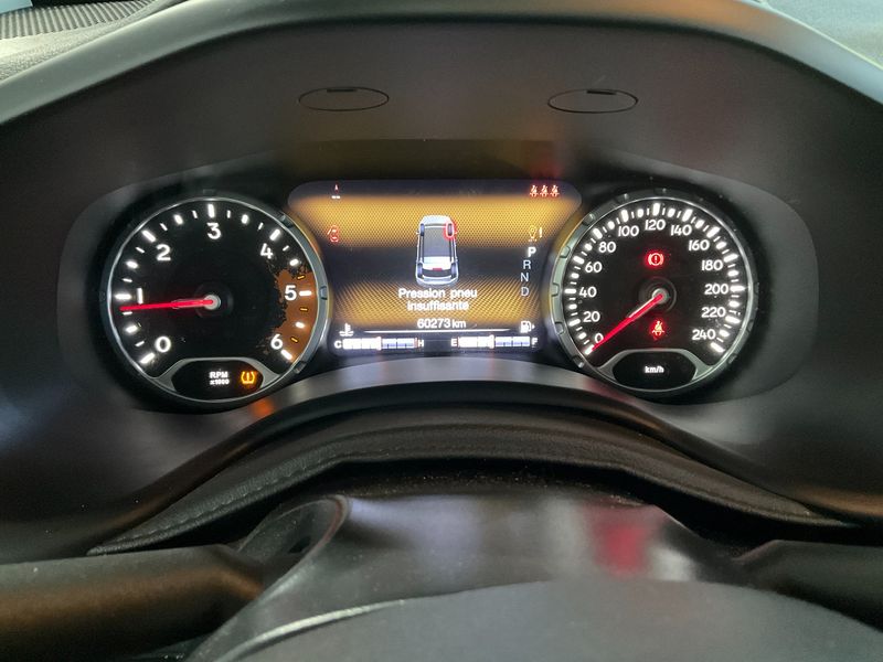 Jeep Renegade 2.0 M-Jet Limited 4WD 2016 – снимка 25