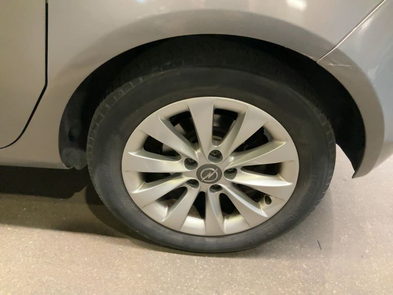 Opel Meriva 1.4 Turbo Active 2013 – снимка 5