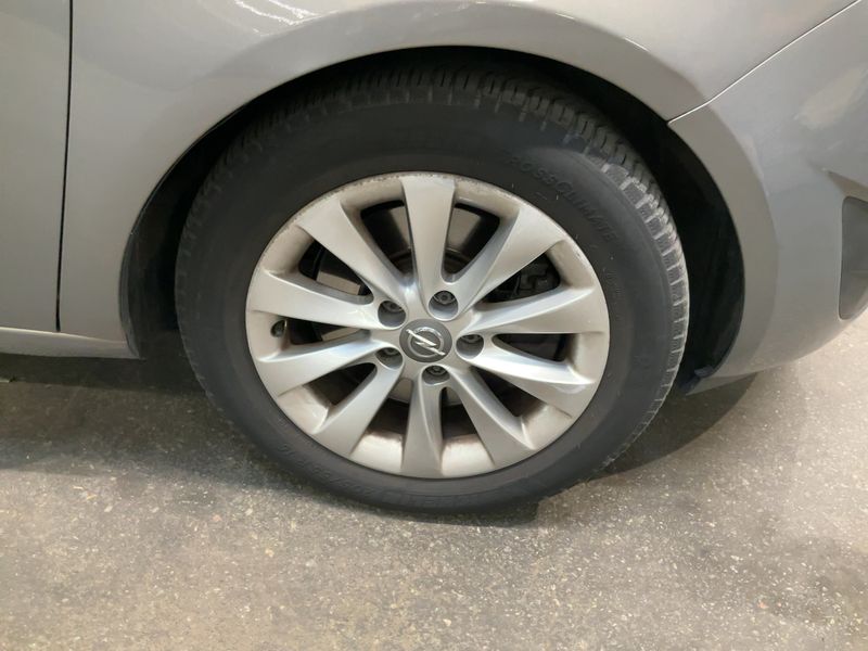 Opel Meriva 1.4 Turbo Active 2013 – снимка 11