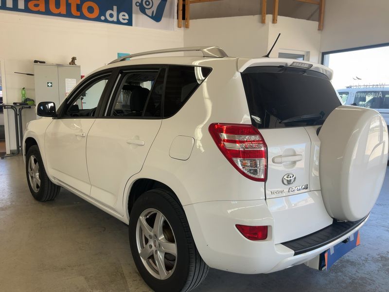 Toyota RAV 4 2.0 2012 – снимка 6