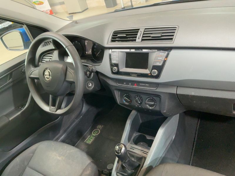 Skoda Fabia 1.0 MPI Cool Plus 2018 – снимка 18