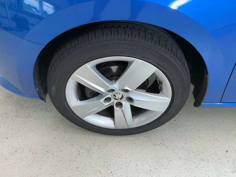 Skoda Fabia 1.0 MPI Cool Plus 2018 – снимка 3