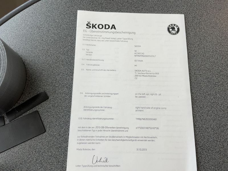 Skoda Octavia 2.0 TDI Elegance 2013 – снимка 22