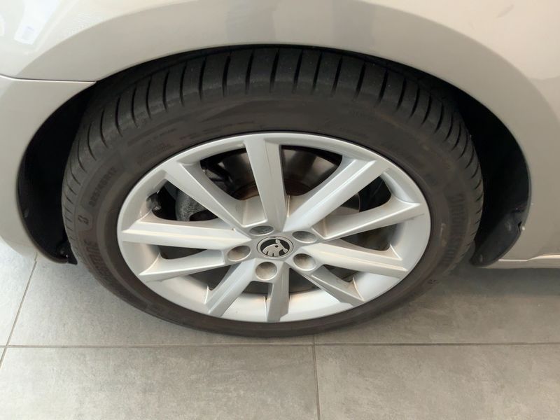 Skoda Octavia 2.0 TDI Elegance 2013 – снимка 3