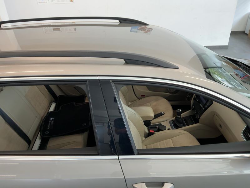Skoda Octavia 2.0 TDI Elegance 2013 – снимка 13
