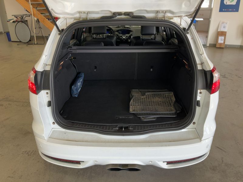 Ford Focus 2.0 EcoBoost ST 2013 – снимка 15