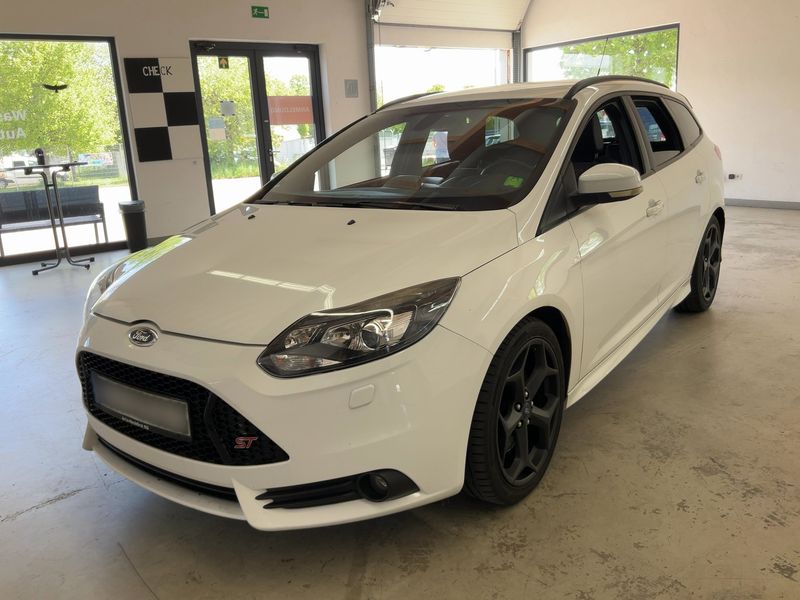 Ford Focus 2.0 EcoBoost ST 2013 – снимка 1