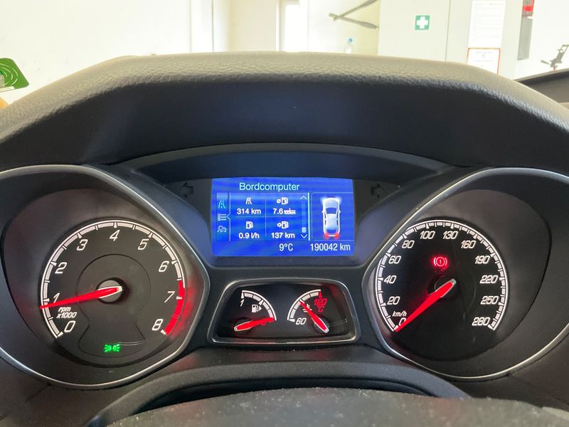 Ford Focus 2.0 EcoBoost ST 2013 – снимка 18