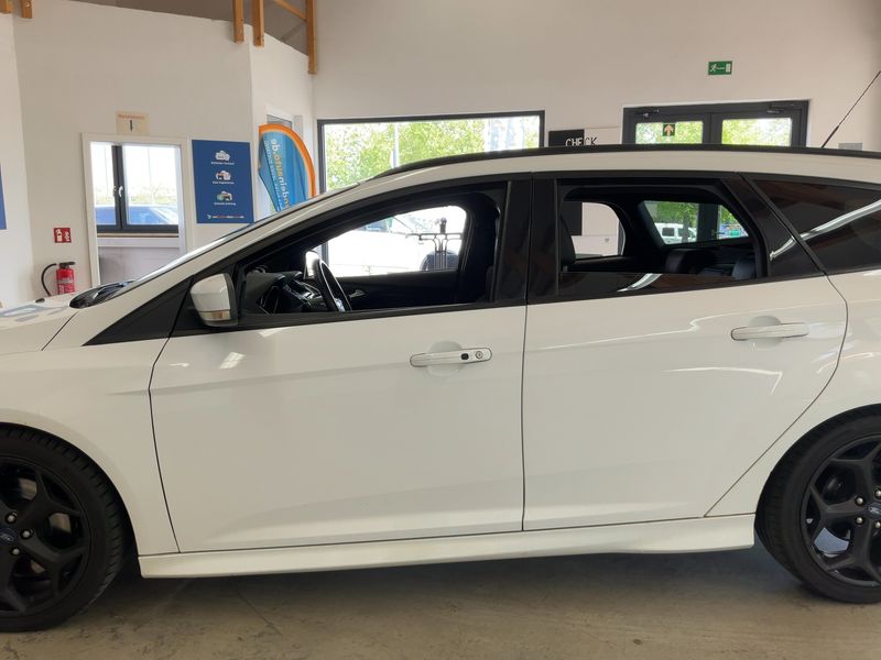 Ford Focus 2.0 EcoBoost ST 2013 – снимка 4