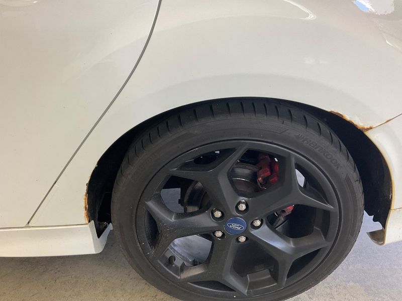 Ford Focus 2.0 EcoBoost ST 2013 – снимка 30