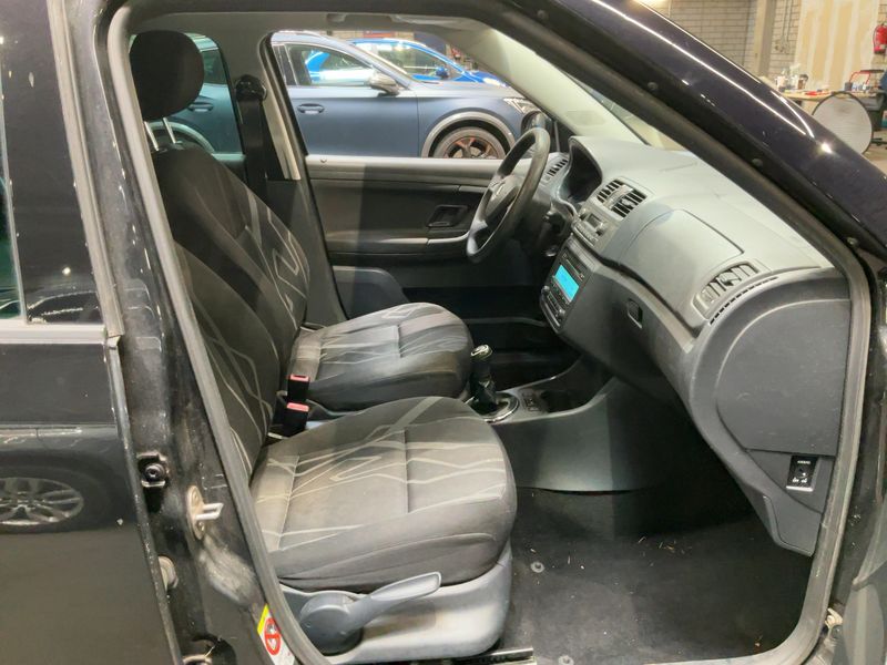 Skoda Fabia 1.4 Fresh 2013 – снимка 16