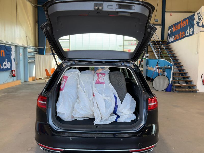Volkswagen Passat 2.0 TDI Highline BlueMotion Tech 2016 – снимка 16