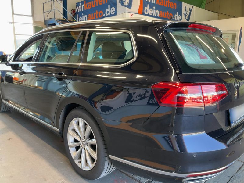 Volkswagen Passat 2.0 TDI Highline BlueMotion Tech 2016 – снимка 6