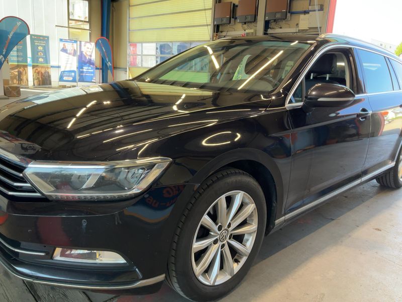 Volkswagen Passat 2.0 TDI Highline BlueMotion Tech 2016 – снимка 2