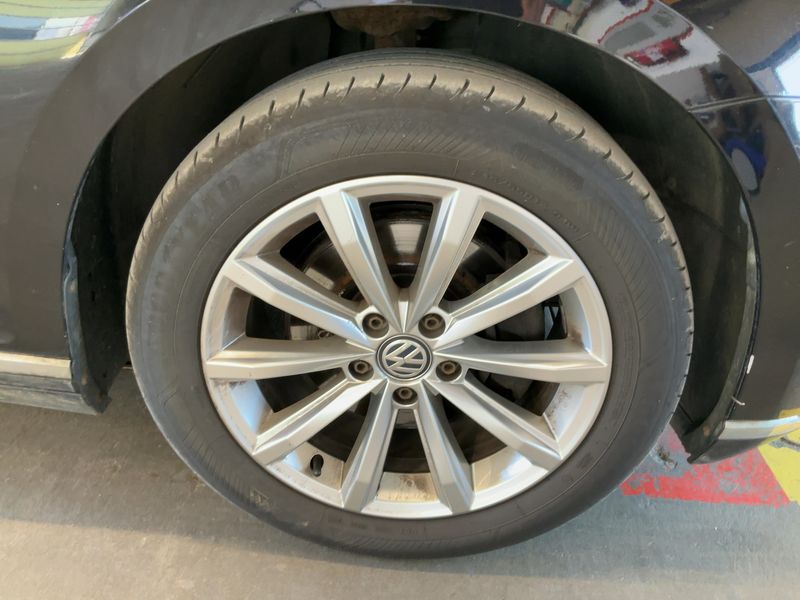Volkswagen Passat 2.0 TDI Highline BlueMotion Tech 2016 – снимка 11