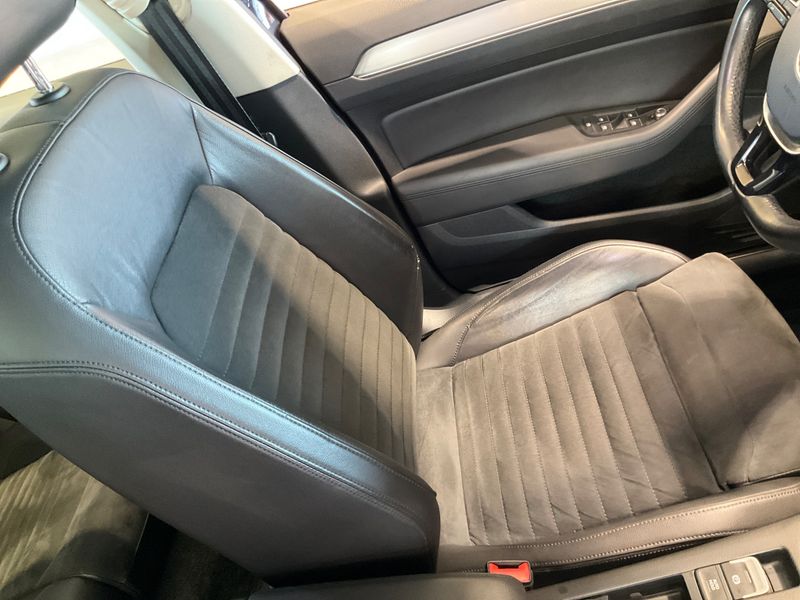 Volkswagen Passat 2.0 TDI Highline BlueMotion Tech 2016 – снимка 23