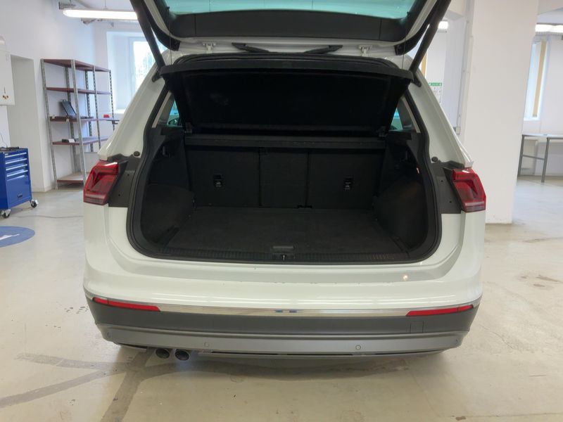 Volkswagen Tiguan 2.0 TDI Highline 4Motion BlueMotion Tech 2017 – снимка 15