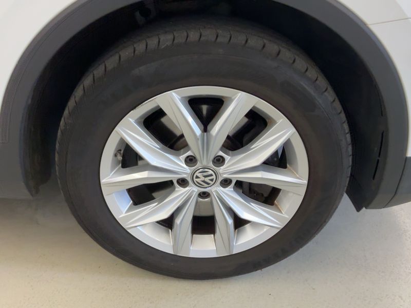 Volkswagen Tiguan 2.0 TDI Highline 4Motion BlueMotion Tech 2017 – снимка 11