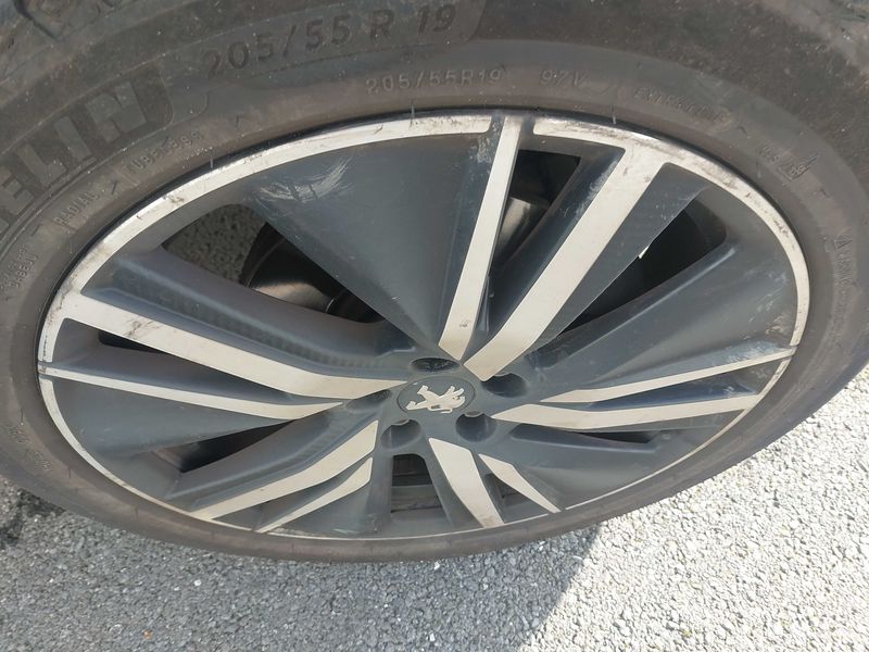Peugeot 3008 1.5 Blue-HDi GT Pack 2021 – снимка 22