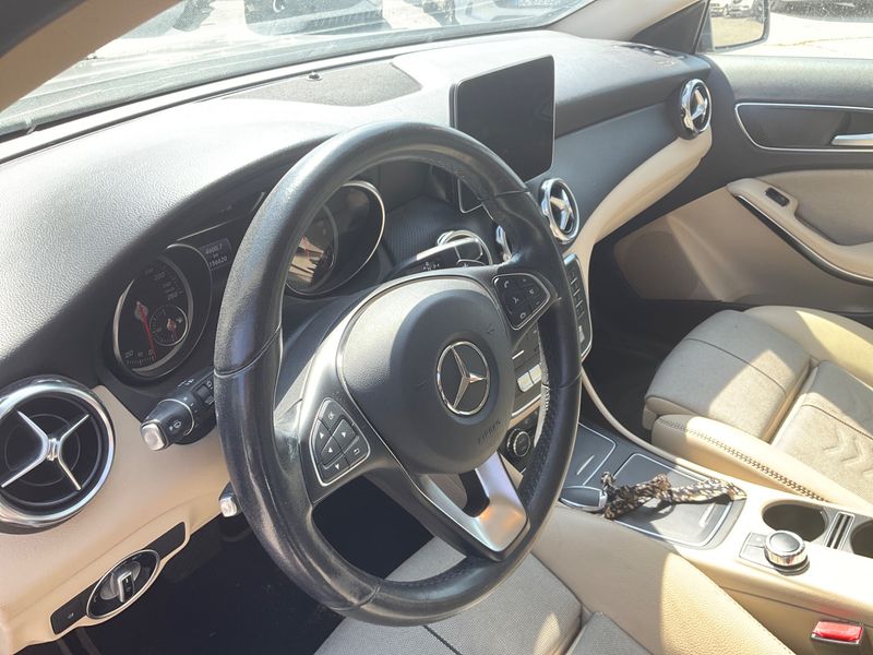 Mercedes-Benz GLA-Klasse GLA 200 d Business 2019 – снимка 22