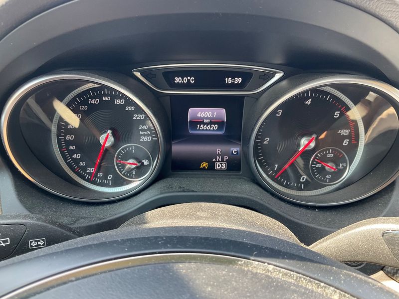 Mercedes-Benz GLA-Klasse GLA 200 d Business 2019 – снимка 18