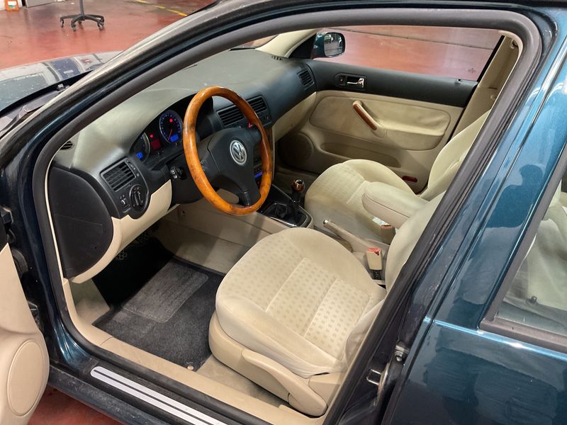 Volkswagen Bora 1.6 FSI Comfortline 2003 – снимка 3