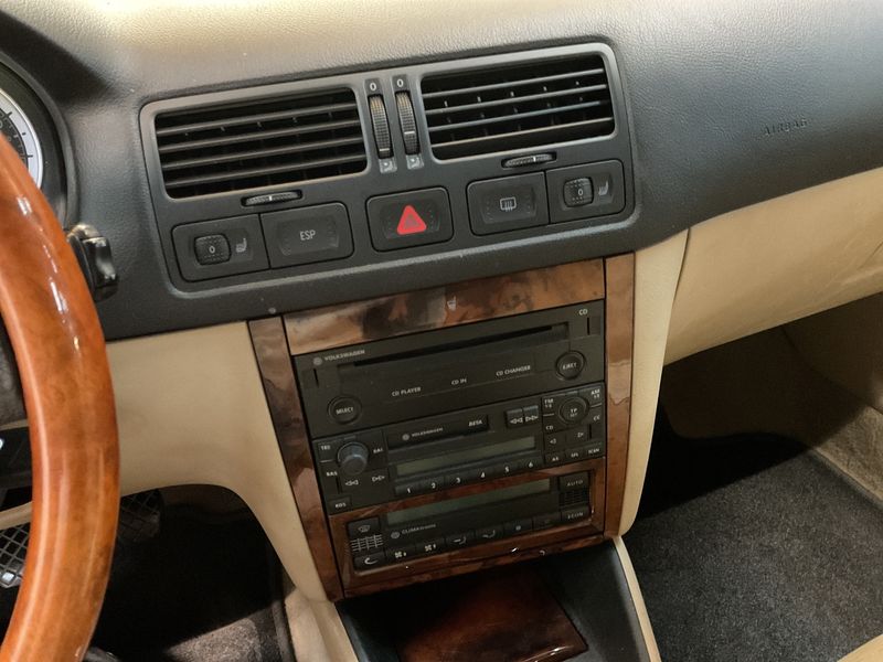 Volkswagen Bora 1.6 FSI Comfortline 2003 – снимка на щета