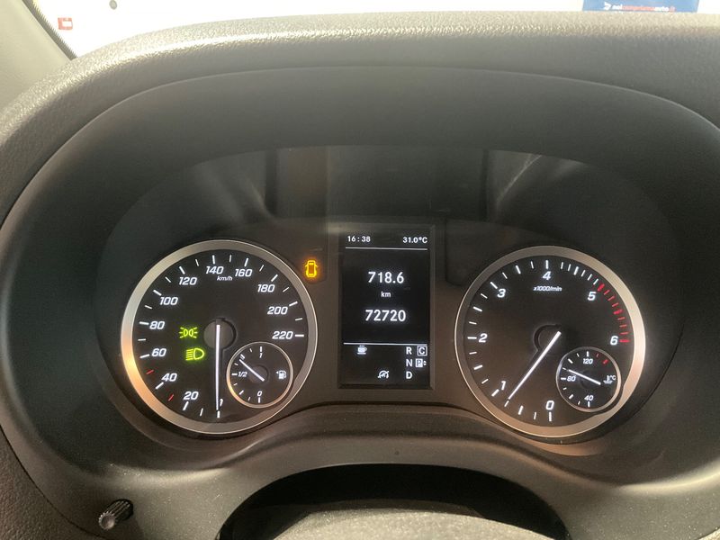 Mercedes-Benz Vito 116 CDI lang 2022 – снимка 18