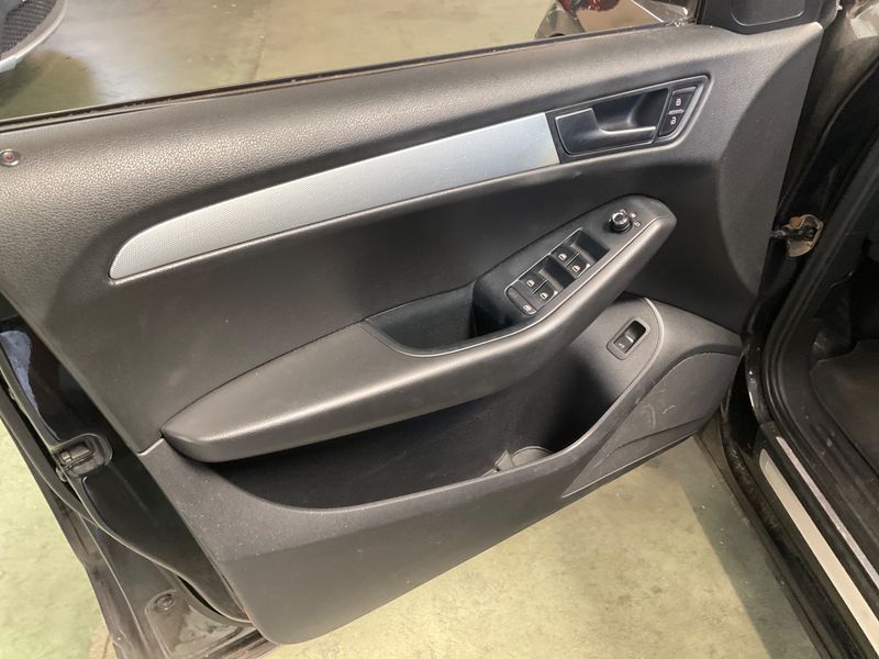 Audi Q5 3.0 V6 TDI quattro Ambiente 2010 – снимка 27