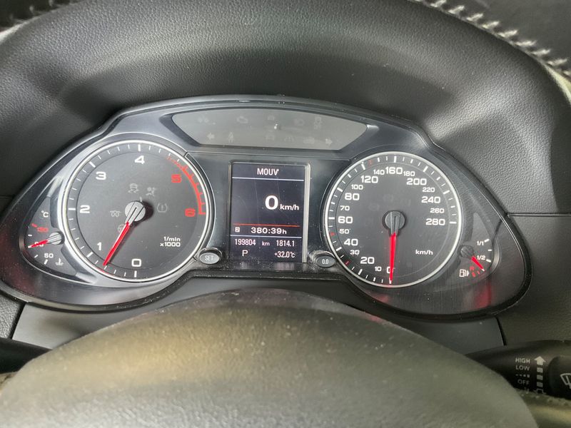 Audi Q5 3.0 V6 TDI quattro Ambiente 2010 – снимка 18