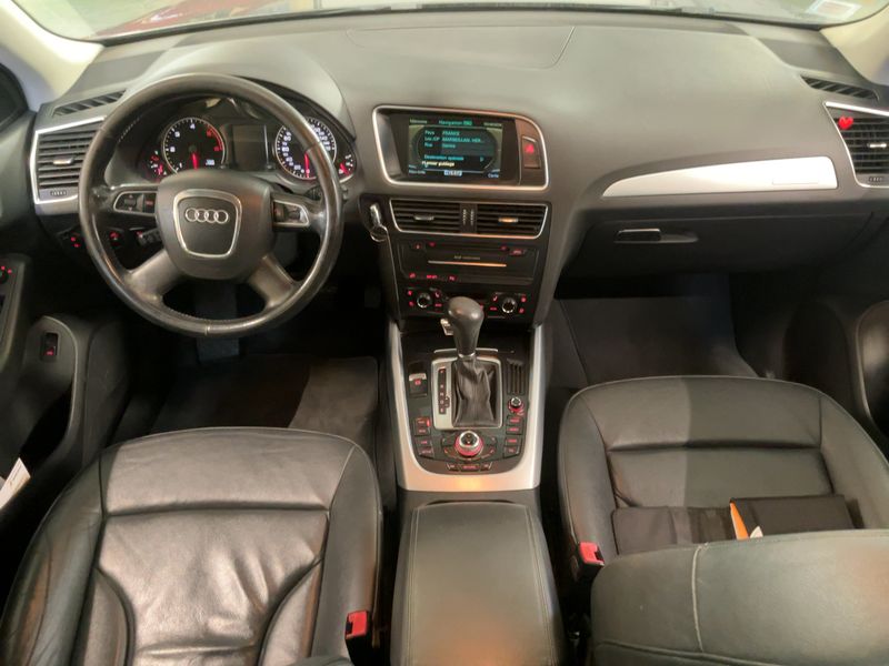Audi Q5 3.0 V6 TDI quattro Ambiente 2010 – снимка 17