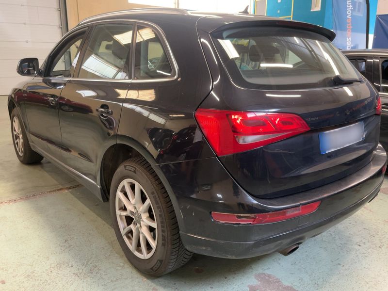 Audi Q5 3.0 V6 TDI quattro Ambiente 2010 – снимка 6