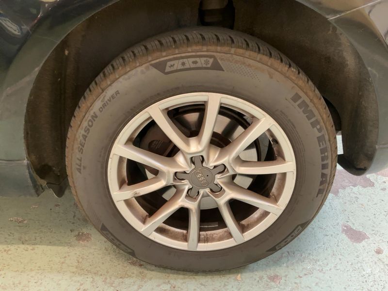 Audi Q5 3.0 V6 TDI quattro Ambiente 2010 – снимка 5