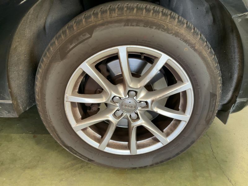 Audi Q5 3.0 V6 TDI quattro Ambiente 2010 – снимка 11