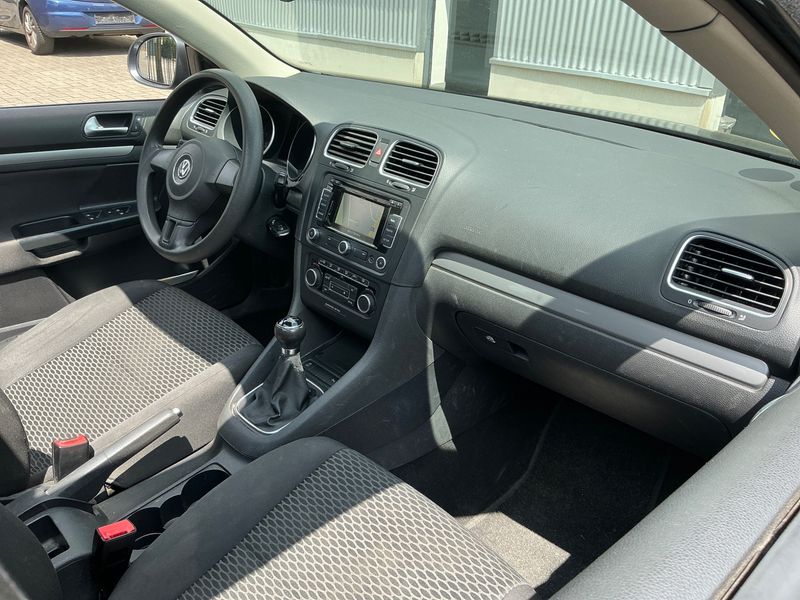 Volkswagen Golf VI 1.6 TDI Trendline BlueMotion Tech 2012 – снимка 3