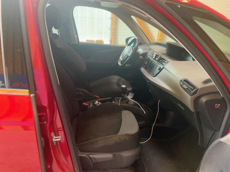 Citroen C4 Picasso 1.6 Blue-HDi Feel 2017 – снимка 16