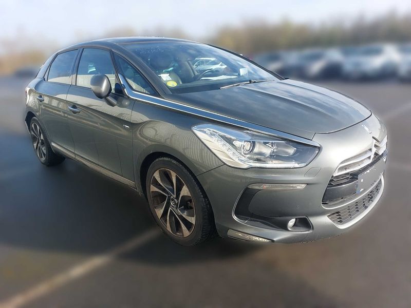 Citroen DS5 2.0 HDi Hybrid4 Pure Pearl 2013 – снимка 6