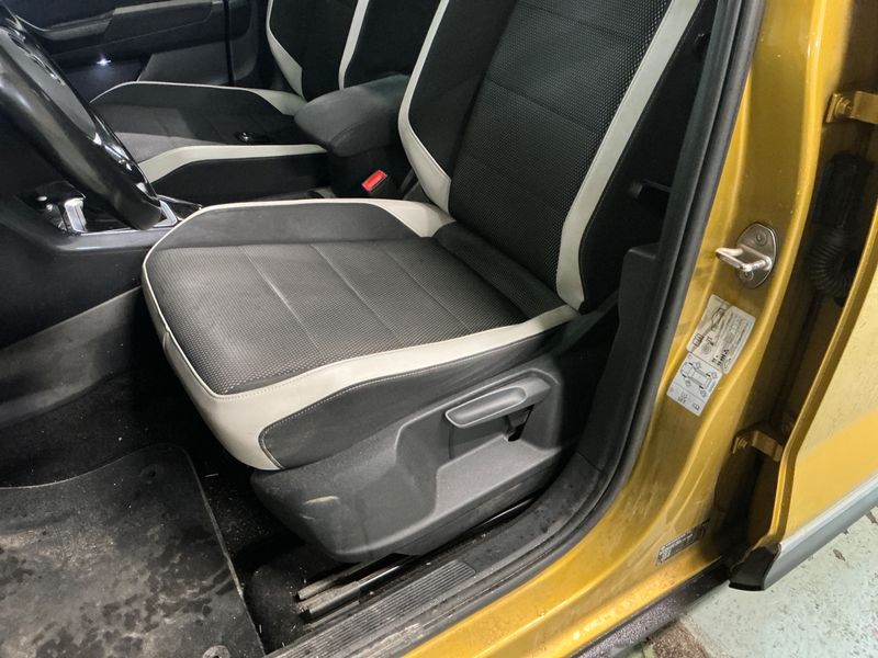 Volkswagen T-Roc 2.0 TDI R-Line 2021 – снимка 23