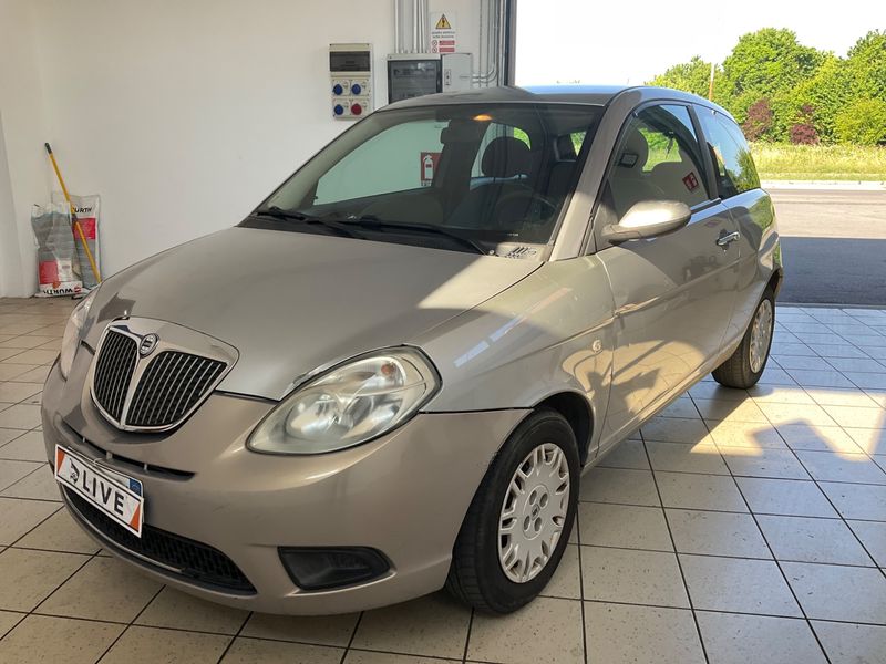 Lancia Ypsilon 1.2 Argento 2005 – снимка 1