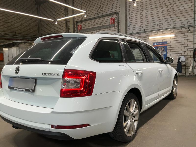 Skoda Octavia 1.6 TDI Clever 2018 – снимка 8