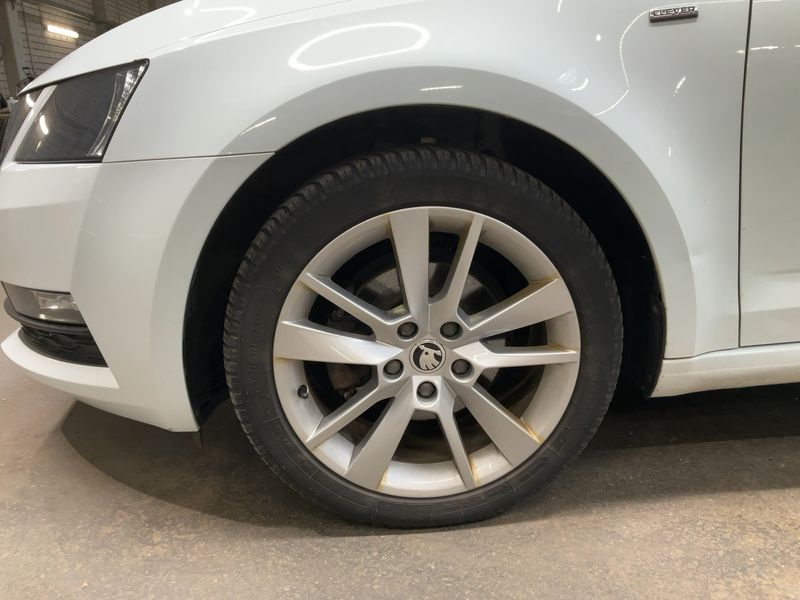 Skoda Octavia 1.6 TDI Clever 2018 – снимка 3