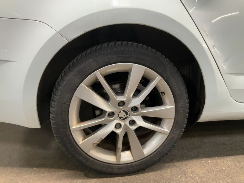 Skoda Octavia 1.6 TDI Clever 2018 – снимка 9