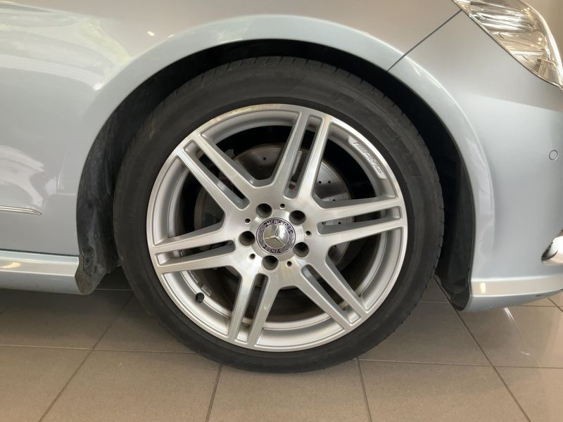 Mercedes-Benz E-Klasse E 300 Hybrid T BlueTEC Avantgarde 2013 – снимка 11