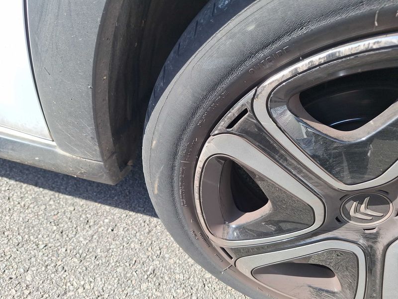 Citroen C3 1.2 PureTech Shine 2018 – снимка 24